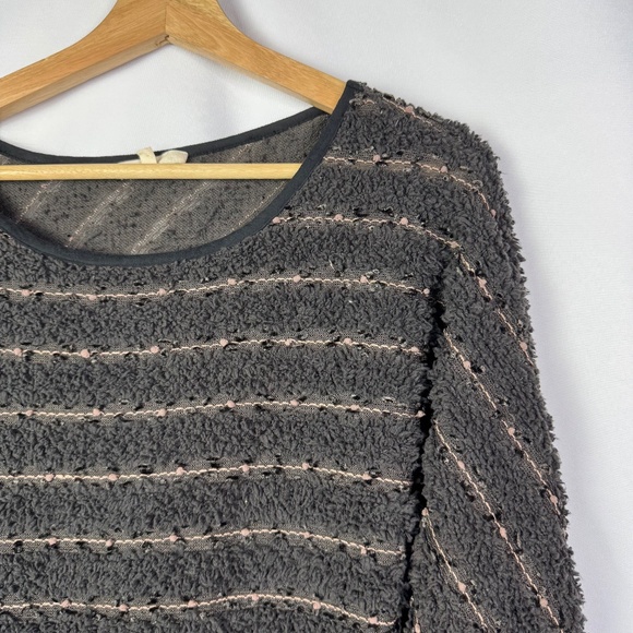 Mystree Gray & Beige Stripe Textured Pullover Long Sleeve Top S/M - Picture 3 of 3